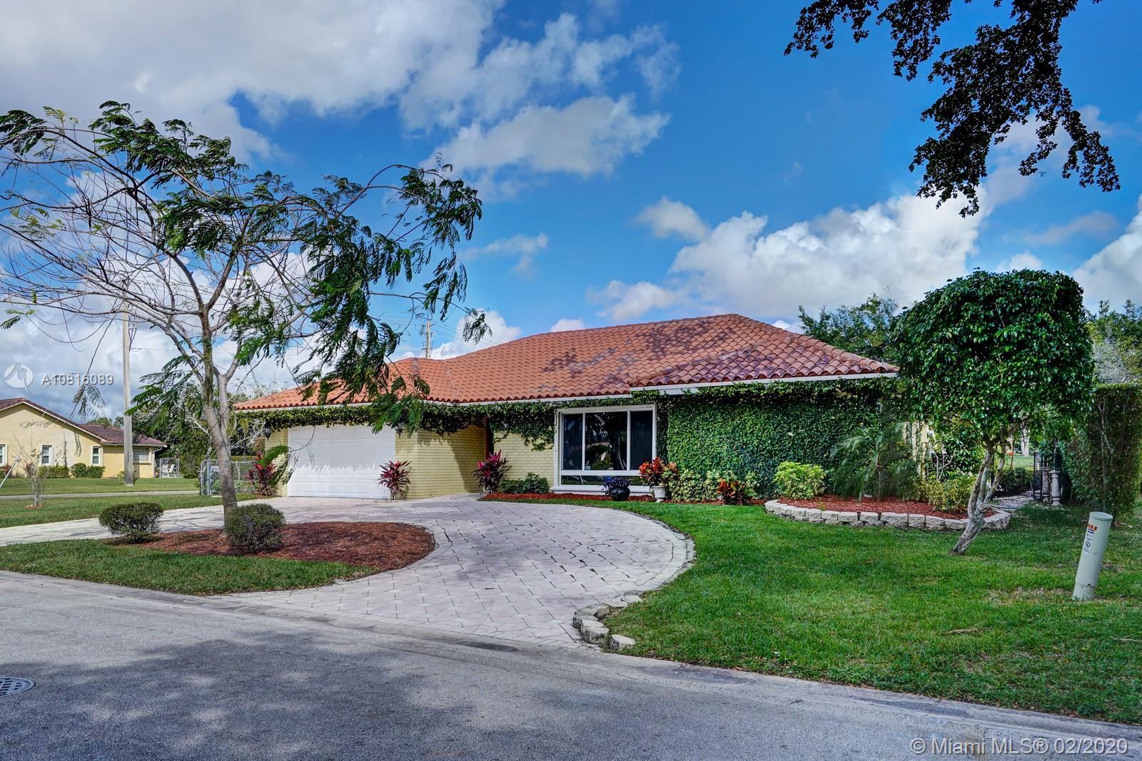 993 NW 82nd Ave, Coral Springs, FL 33071