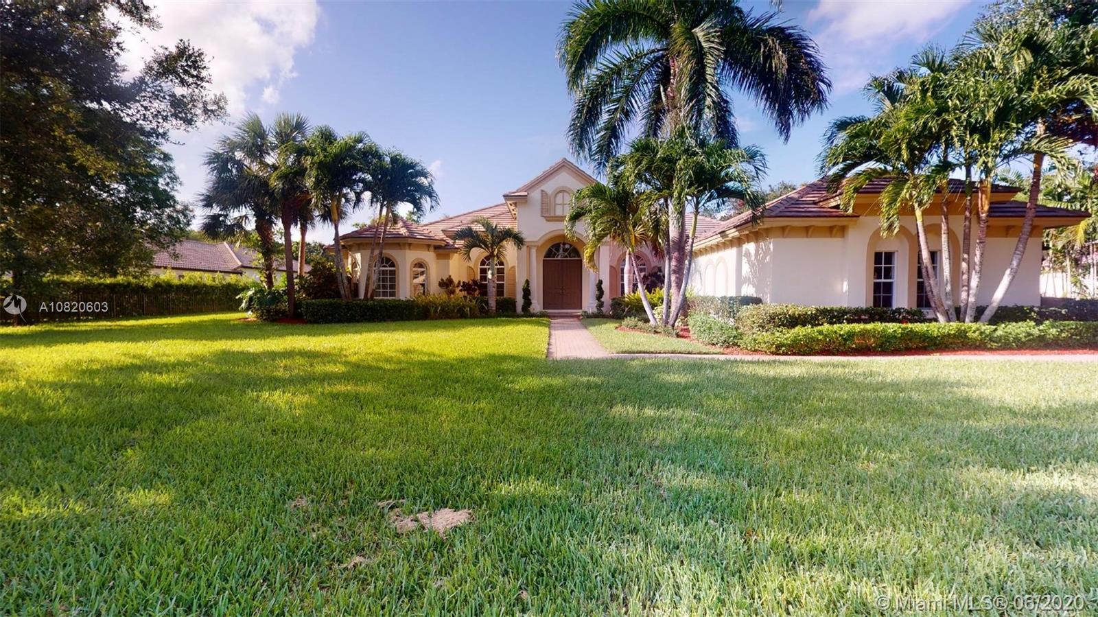 12705 N Winners Cir, Davie, FL 33330