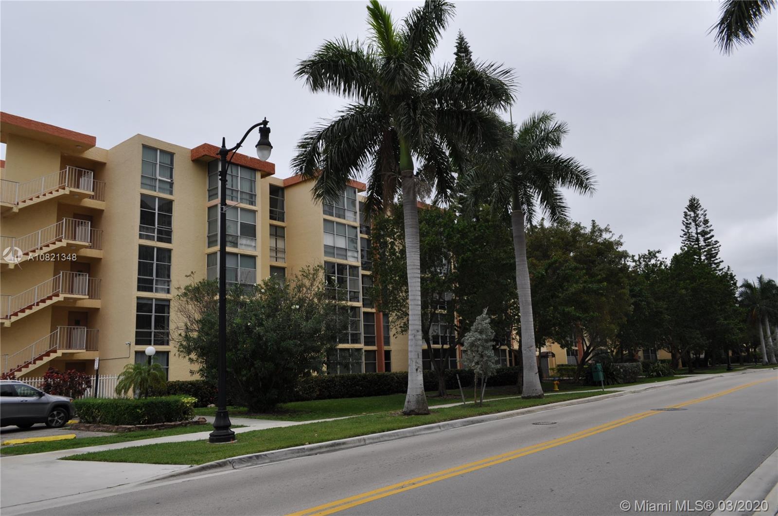 Sunny Isles Beach, FL 33160,200 172nd St #405