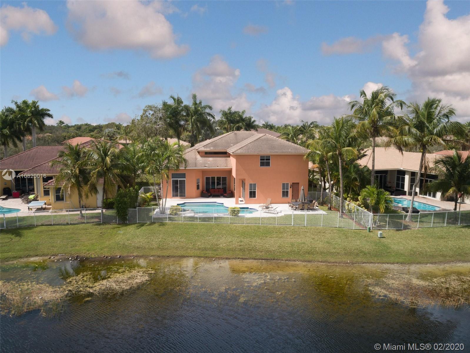 Weston, FL 33327,1035 Waterside Cir