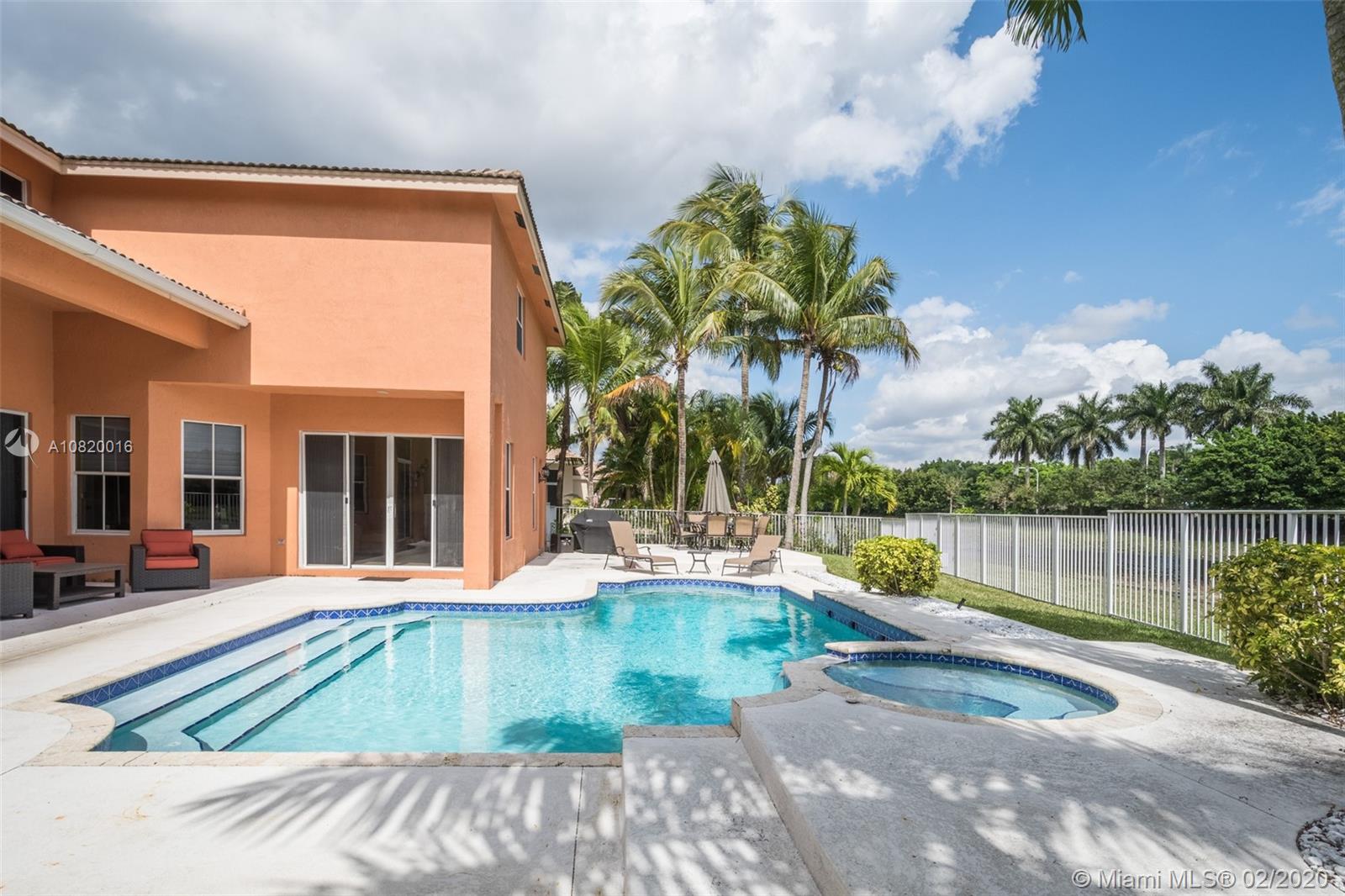 Weston, FL 33327,1035 Waterside Cir