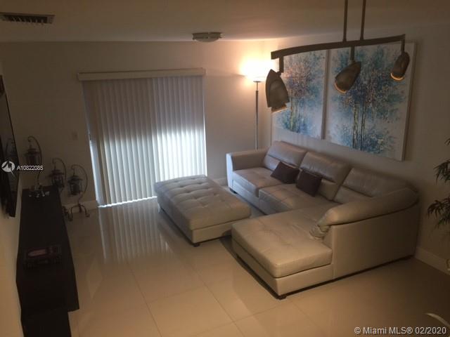 410 SE 4th Ave #7, Hallandale Beach, FL 33009