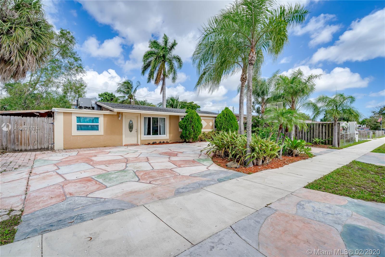 6331 SW 41st St, Davie, FL 33314