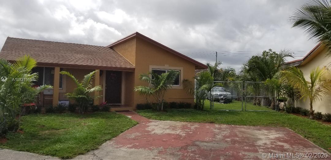 30486 SW 162nd Pl, Homestead, FL 33033