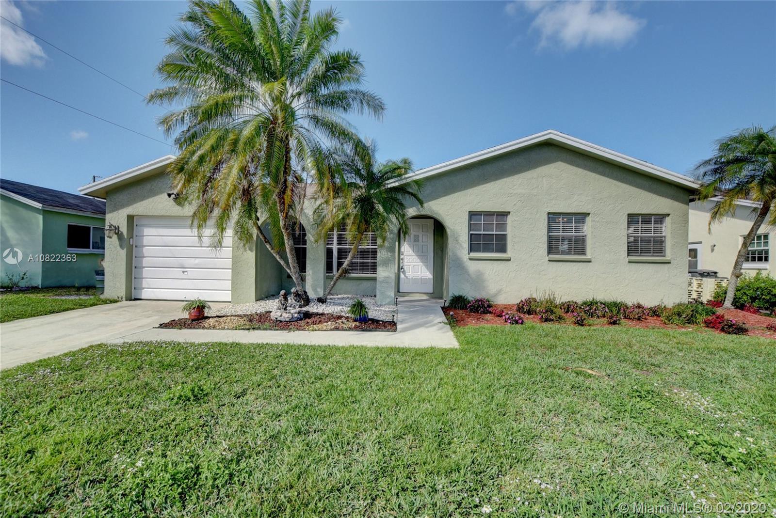 9067 SW 1st Rd, Boca Raton, FL 33428