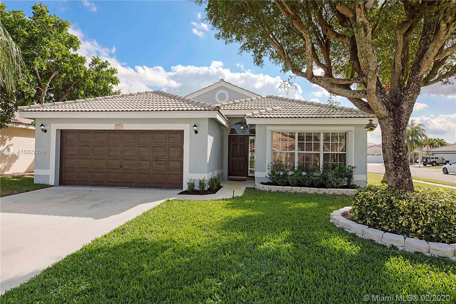 7676 Bristol Bay Ln, Lake Worth, FL 33467