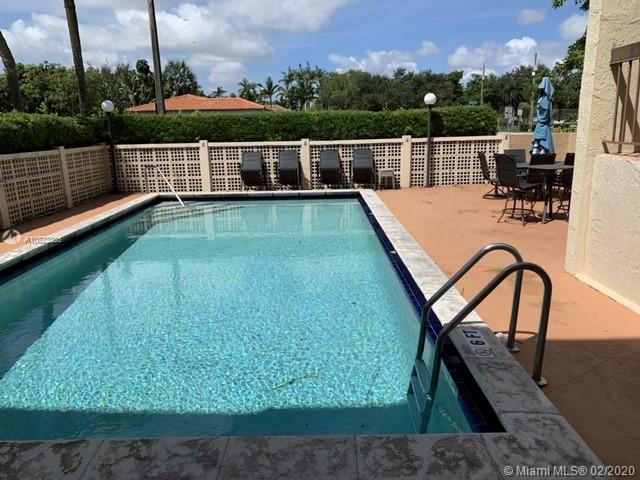 Miami Springs, FL 33166,709 Curtiss Pkwy #34