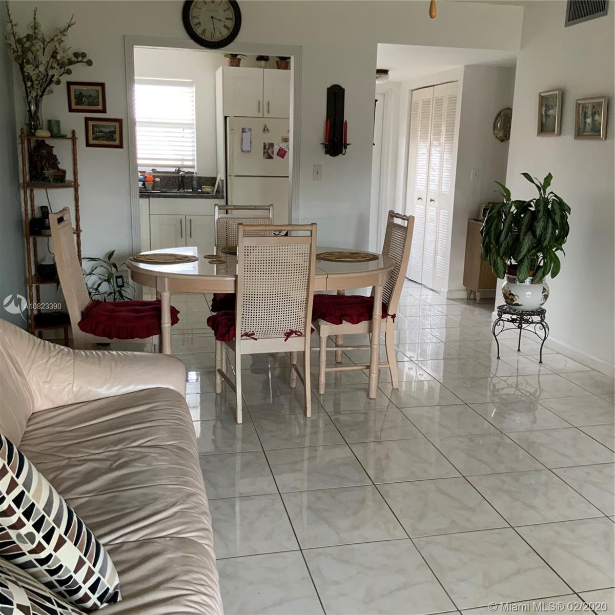 Sunrise, FL 33322,9010 Sunrise Lakes Blvd #305