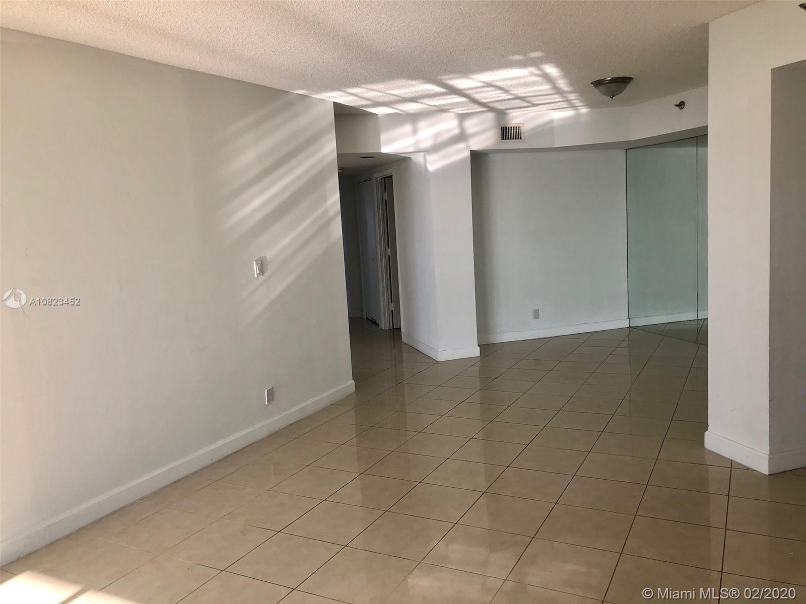 Aventura, FL 33160,1000 W Island Blvd #2703