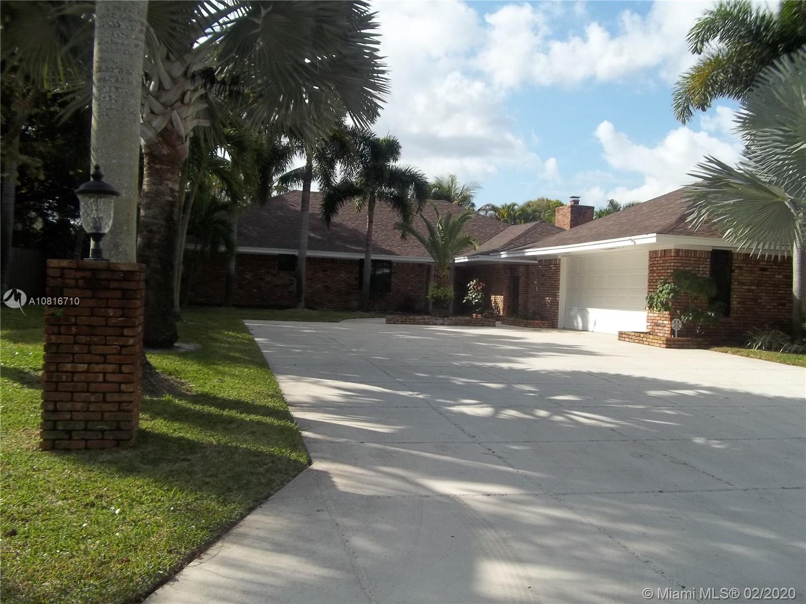 10880 SE Seminole Terrace,  Tequesta,  FL 33469