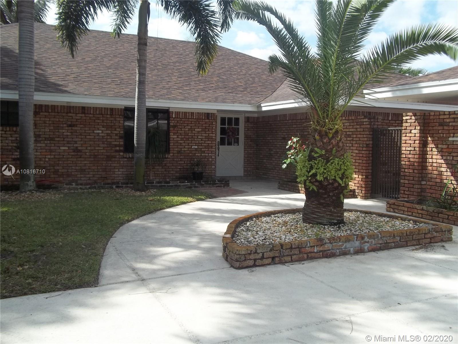 Tequesta, FL 33469,10880 SE Seminole Terrace