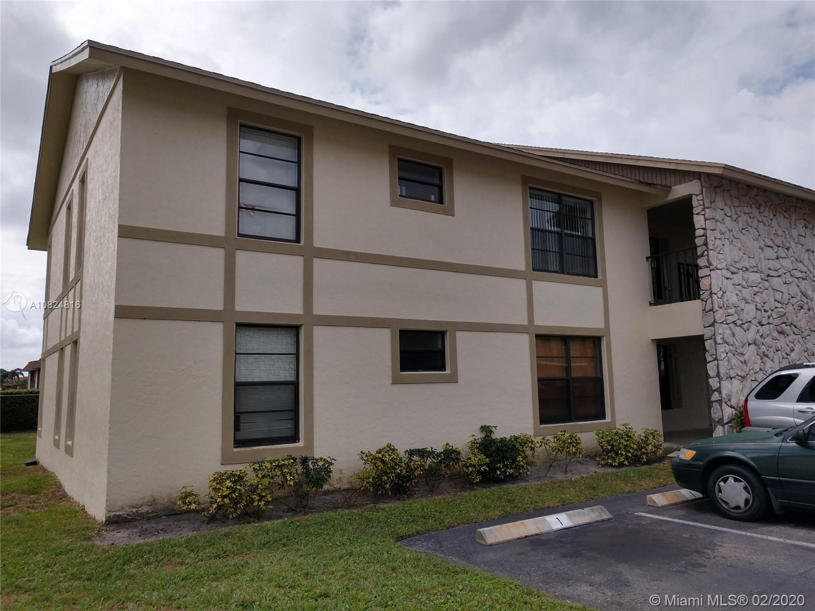 5894 Longbow Ln #4, West Palm Beach, FL 33415