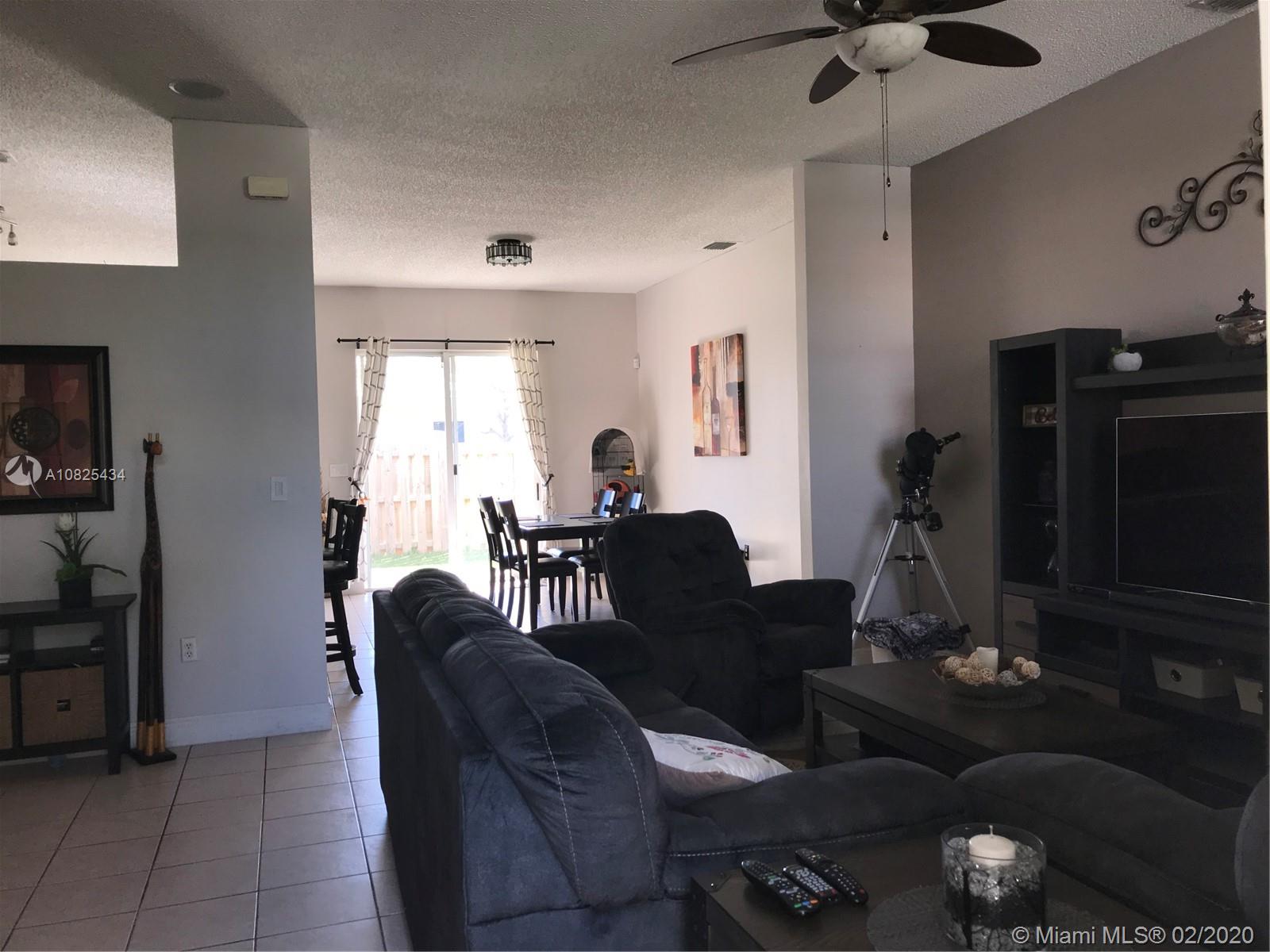 Homestead, FL 33033,595 SE 28th Ln