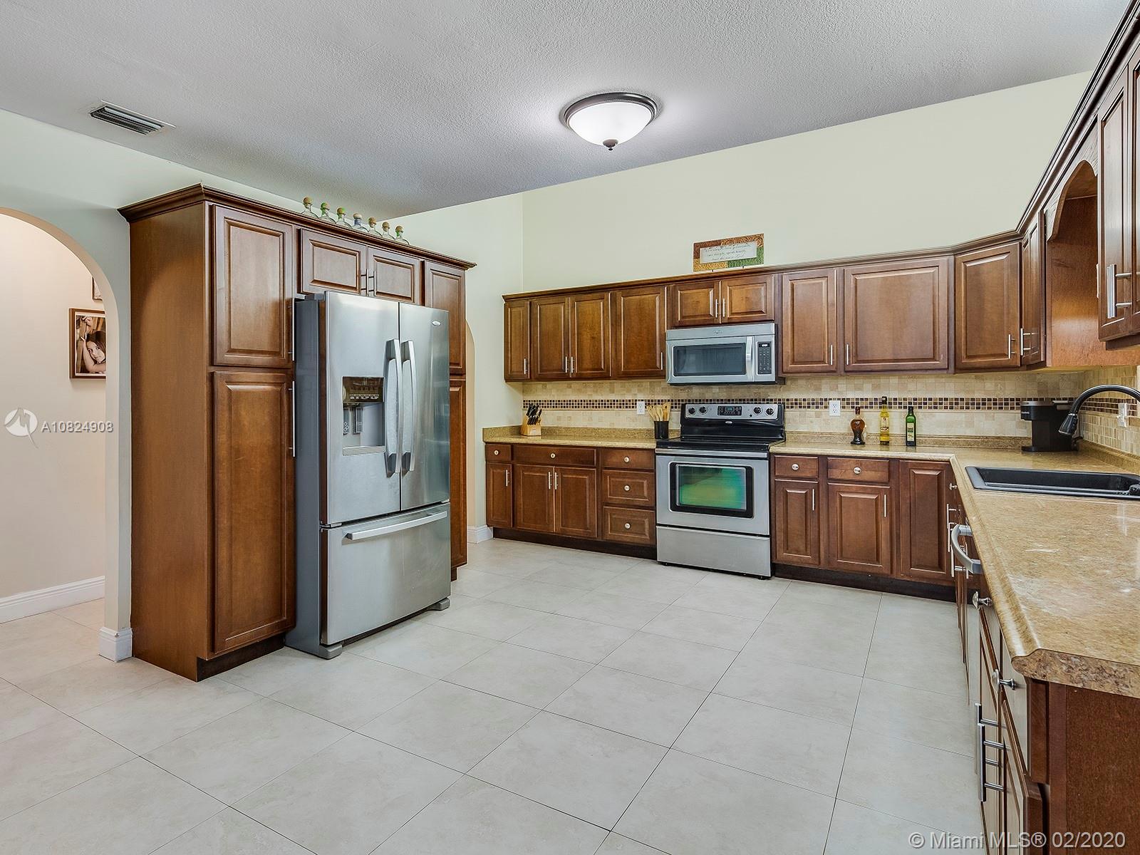 Palmetto Bay, FL 33157,7321 SW 168th St