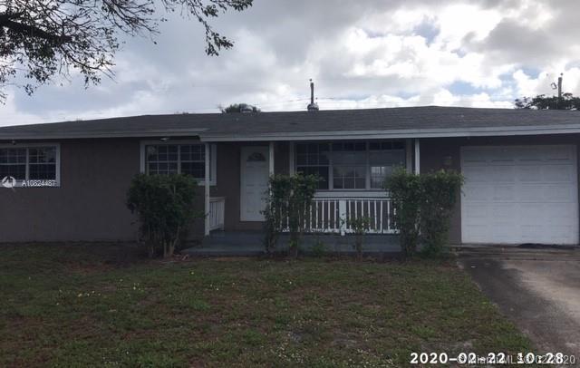 7940 Overlook Rd, Lake Worth, FL 33462