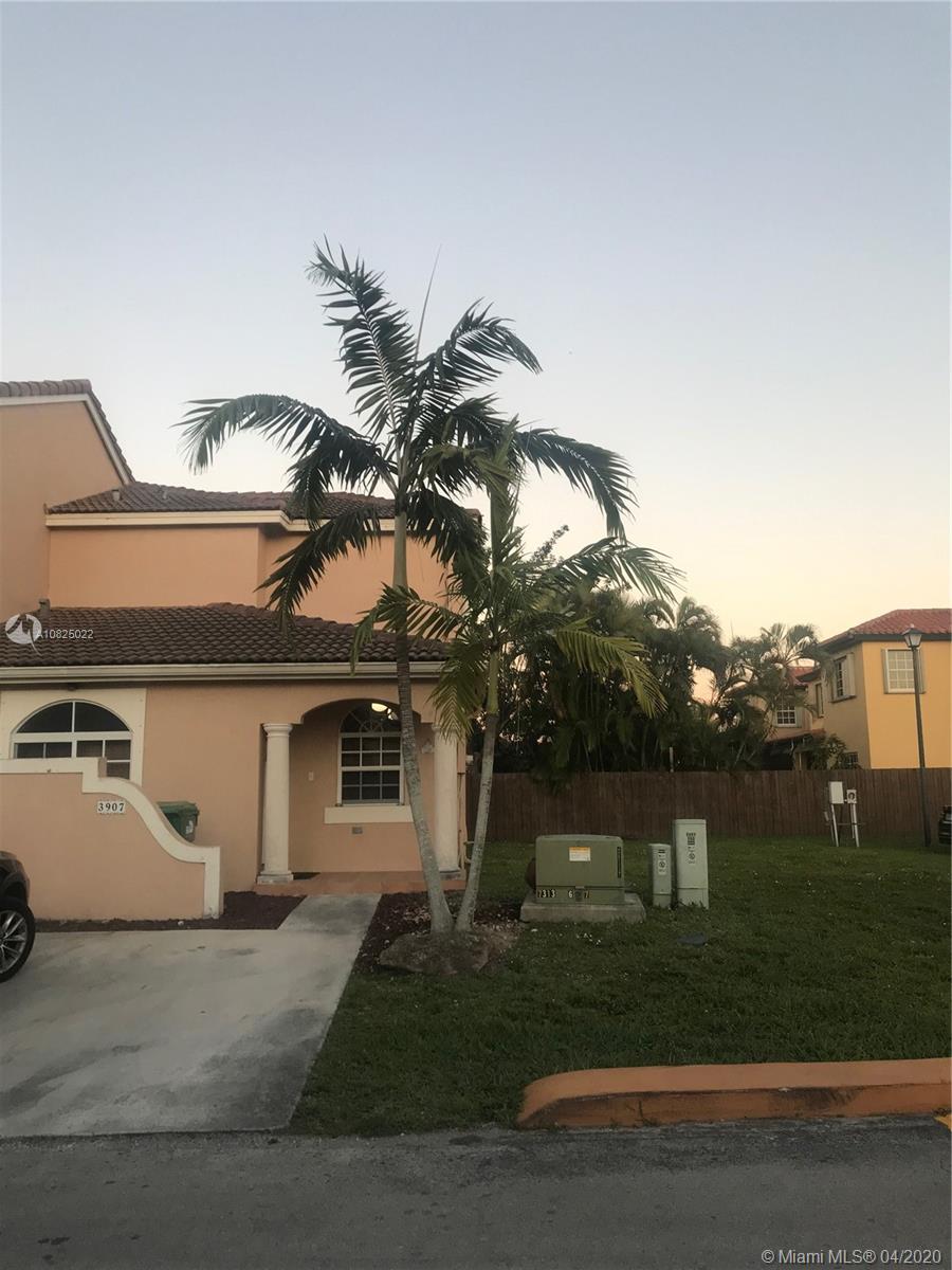 Miami, FL 33185,3907 SW 153rd Ct