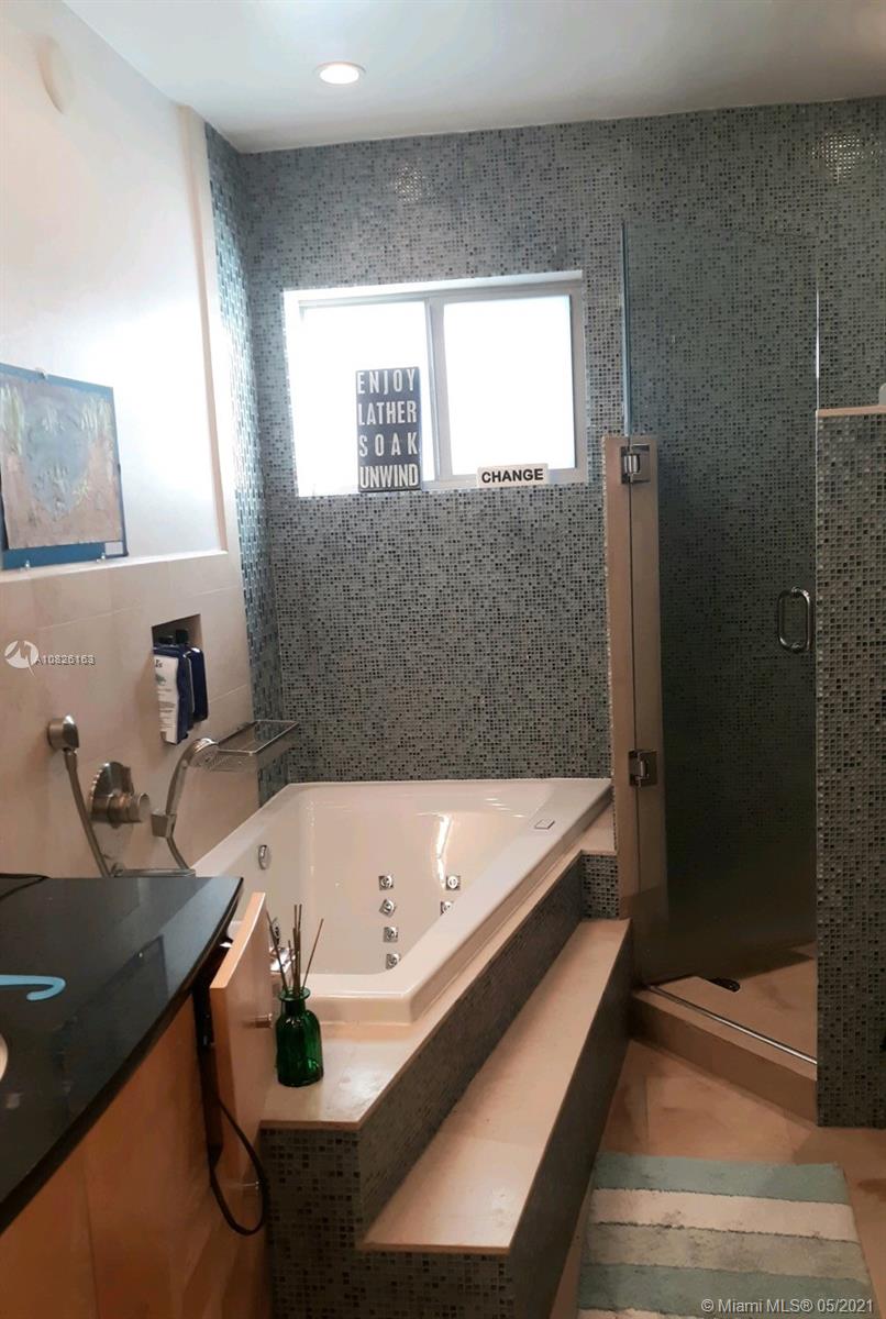 Unincorporated Dade County, FL 33179,19711 NE 21st Ct