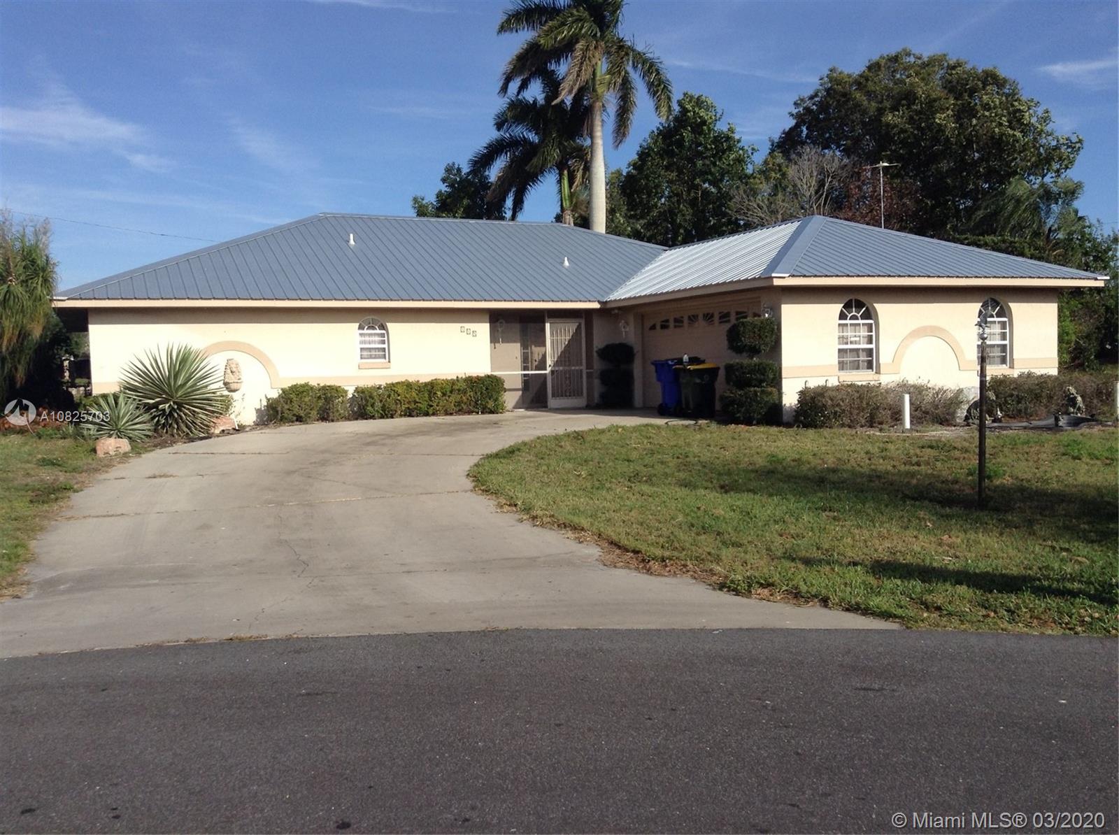 115 NE Lakefront ct, Lake Placid, FL 33852