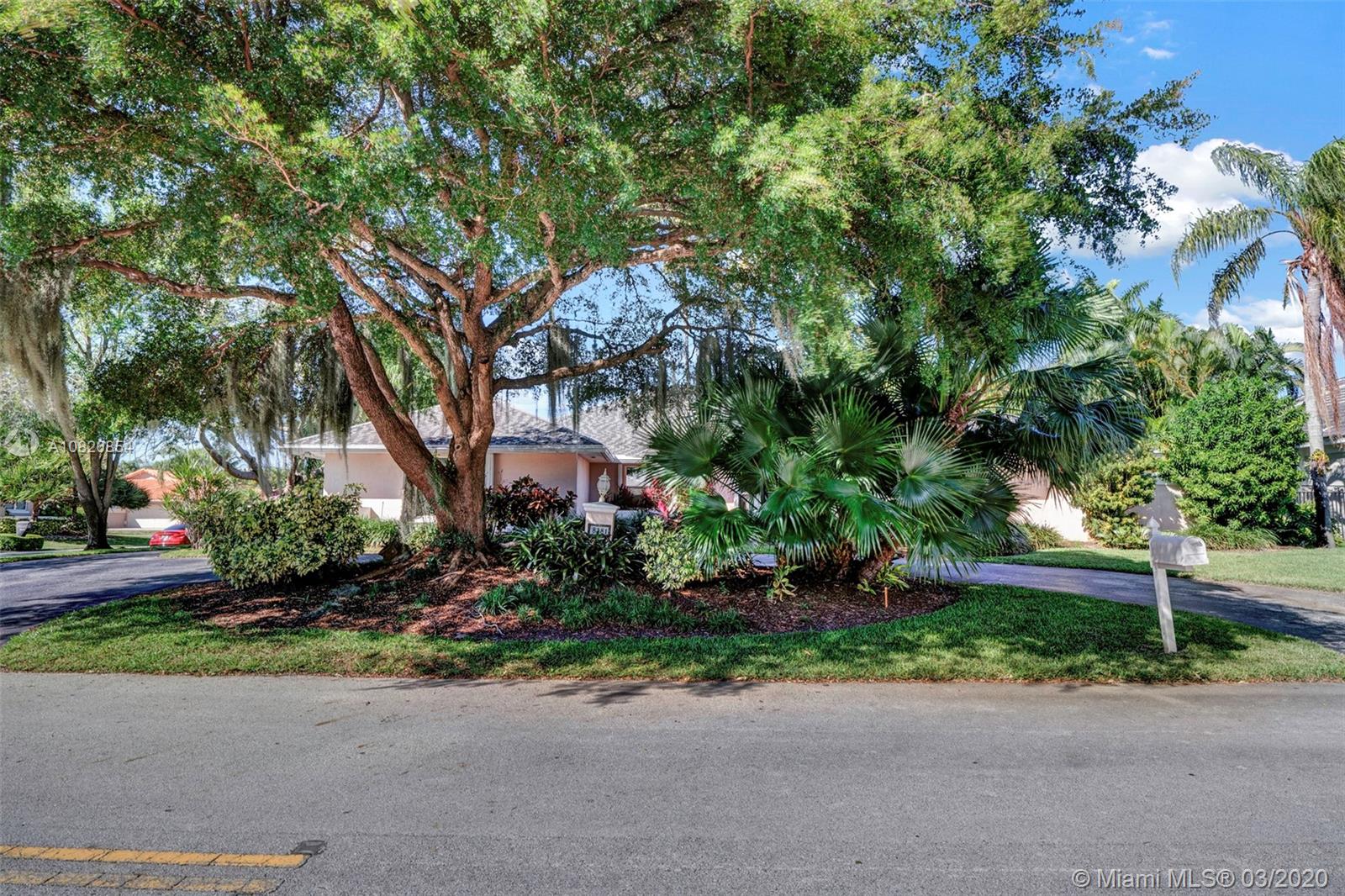 Palmetto Bay, FL 33157,8281 SW 180th St