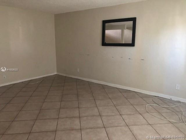 Dania Beach, FL 33314,5299 SW 40th Ave #6