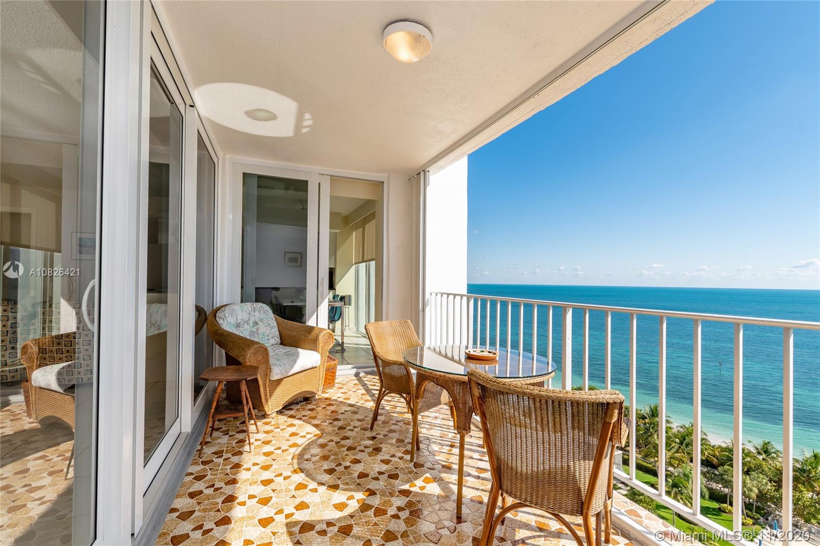 Key Biscayne, FL 33149,881 Ocean Dr #14C