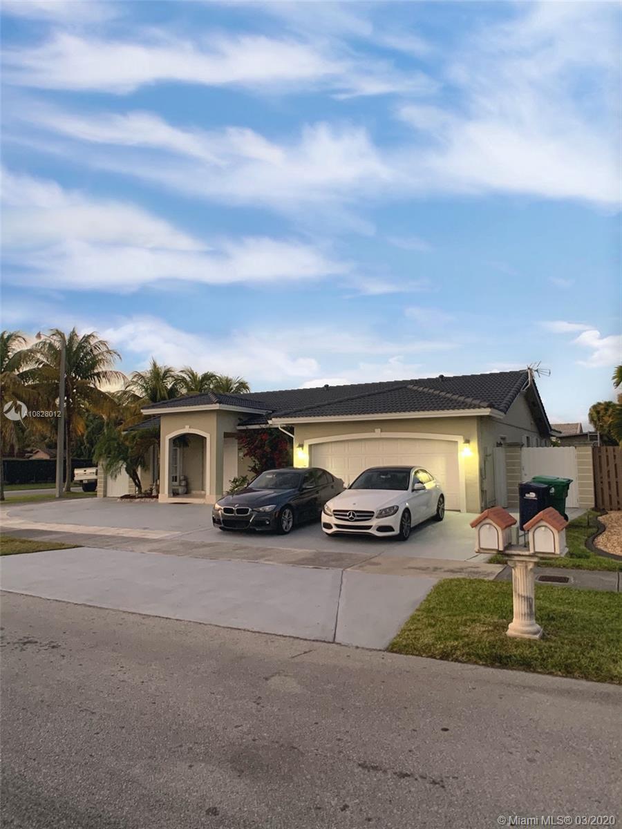 Miami, FL 33187,15185 SW 172 st