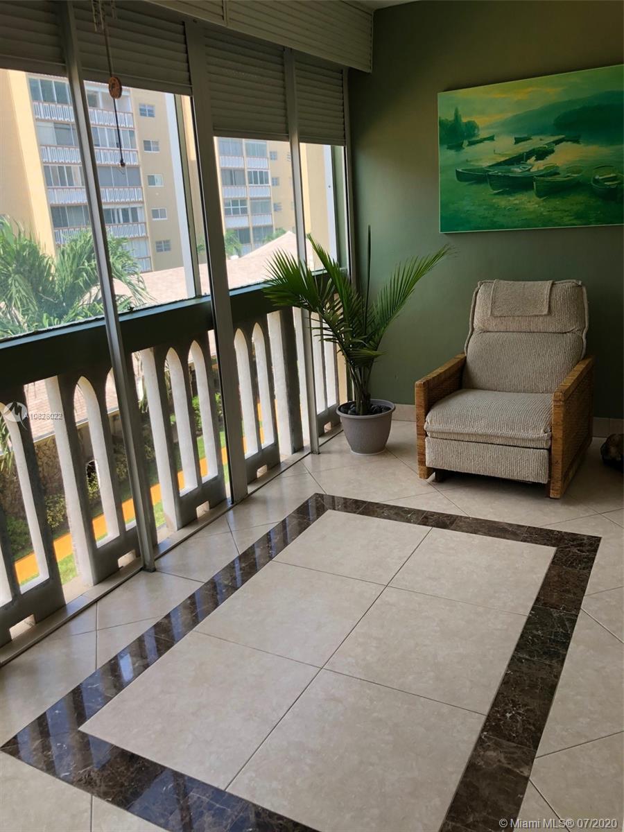 Hallandale Beach, FL 33009,420 NE 12th Ave #307