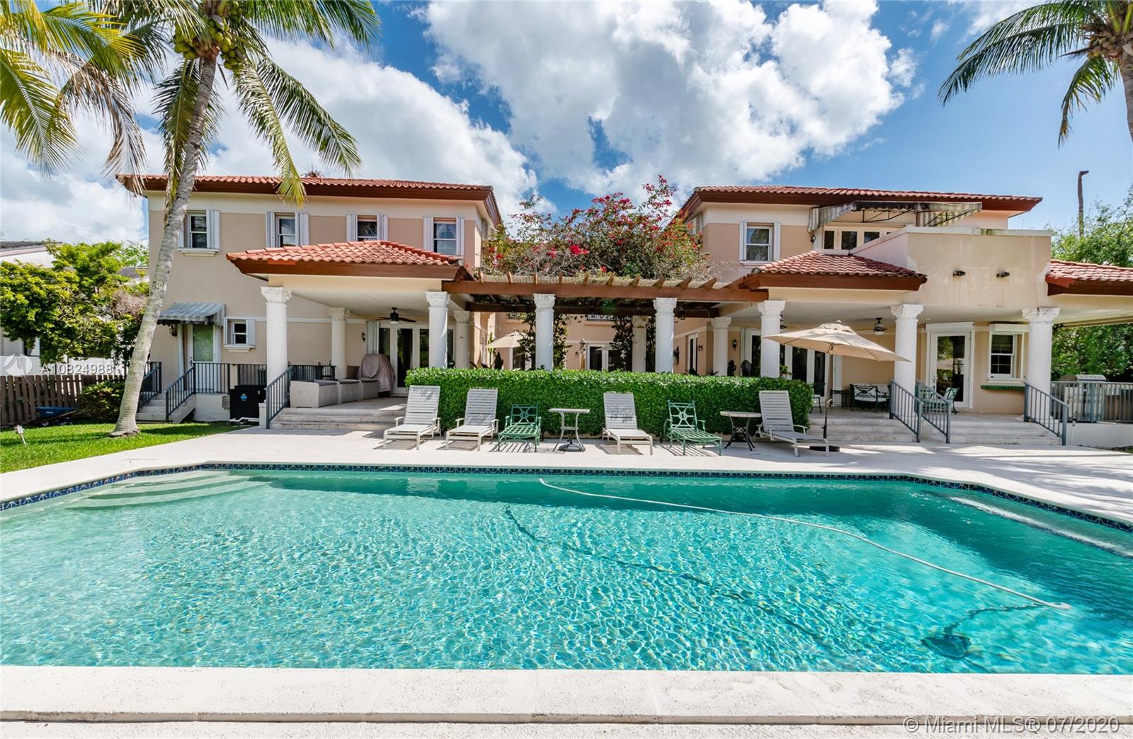 Coral Gables, FL 33143,8000 Los Pinos Cir