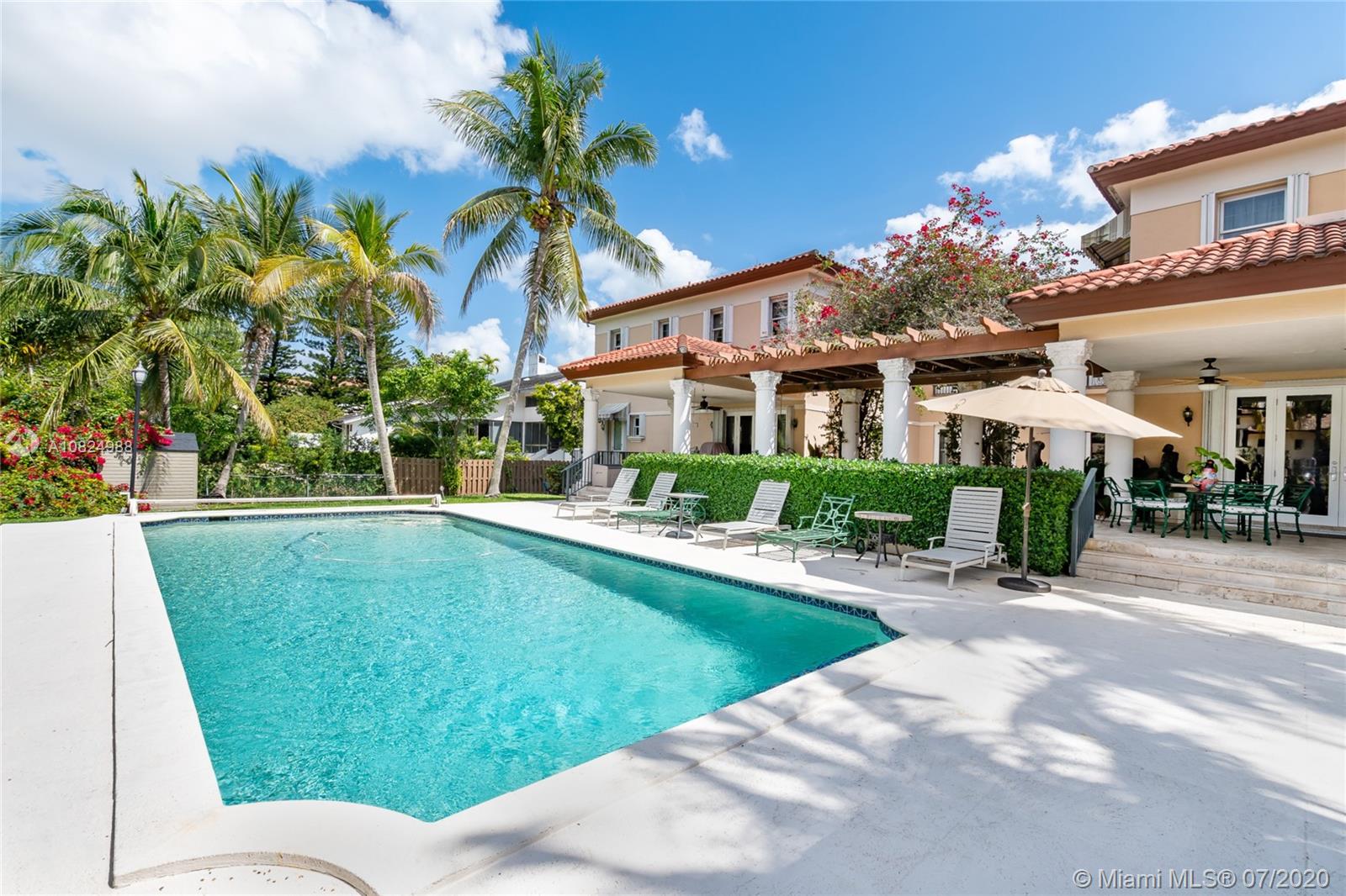 Coral Gables, FL 33143,8000 Los Pinos Cir