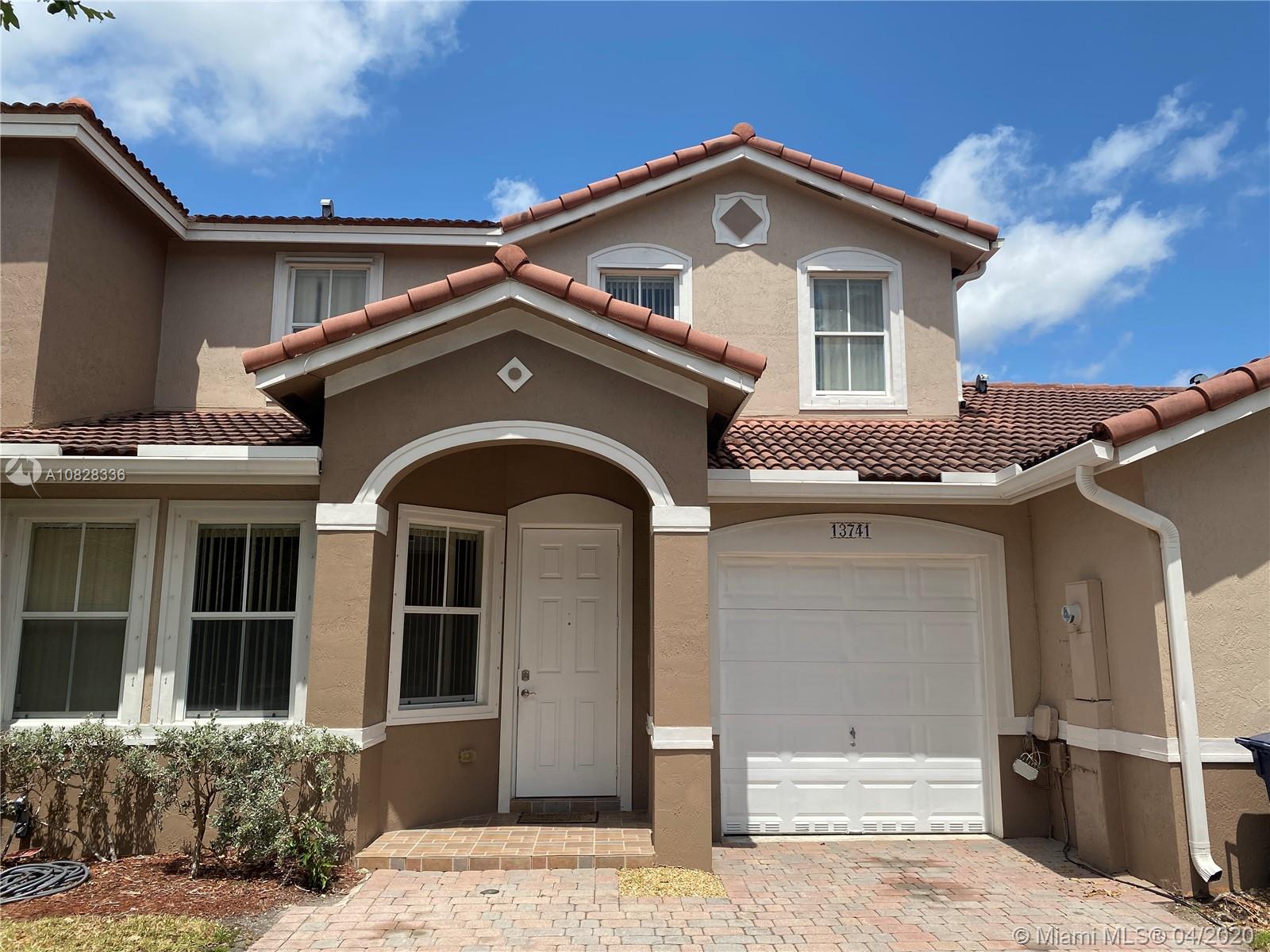 13741 SW 274th Ter 13741