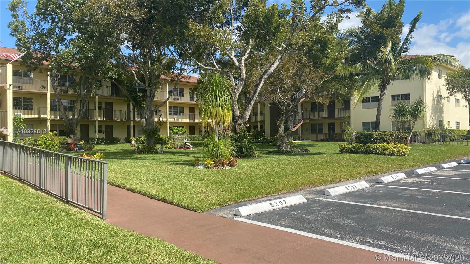 13455 SW 3rd St #306 S, Pembroke Pines, FL 33027