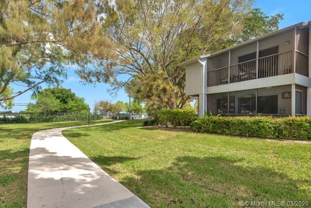 Oakland Park, FL 33309,2733 S Oakland Forest Dr #204