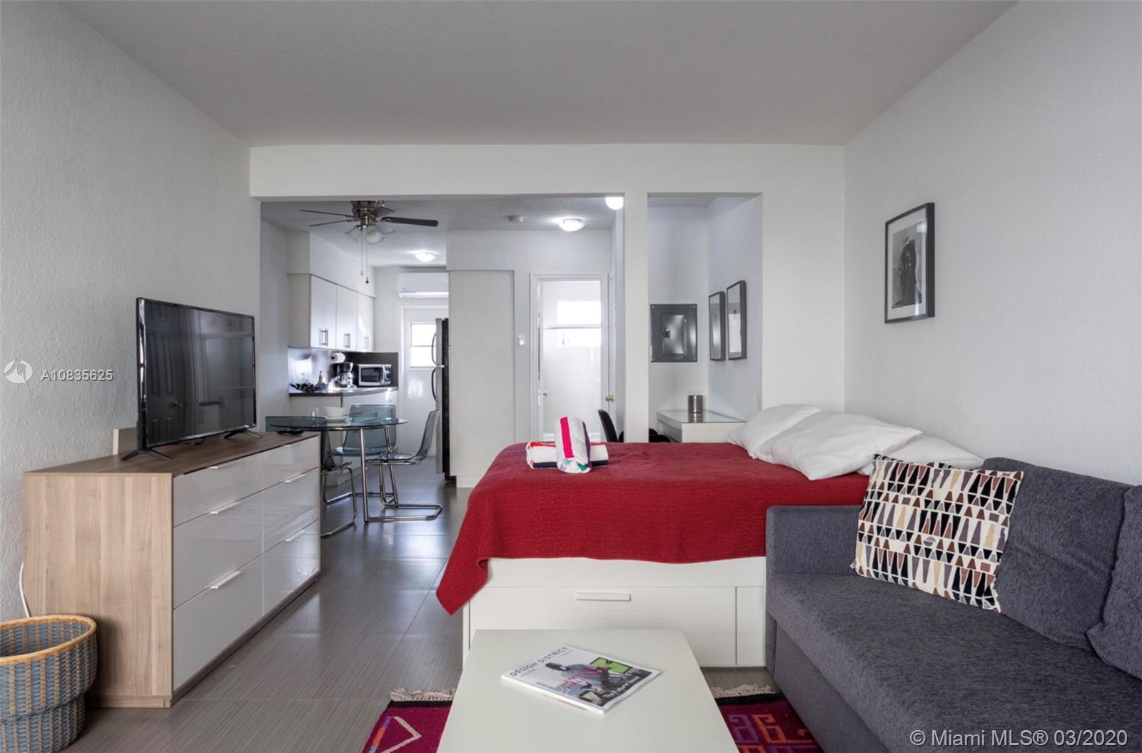 4015 Indian Creek Dr 302, Miami Beach, Florida 33140, ,1 BathroomBathrooms,Residentiallease,For Rent,4015 Indian Creek Dr 302,A10835625