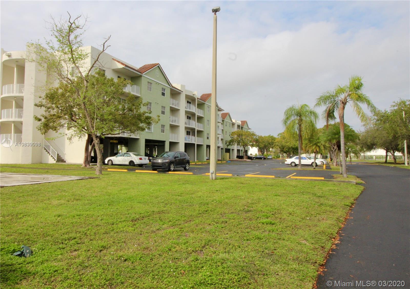 Cutler Bay, FL 33189,8240 SW 210th St #320