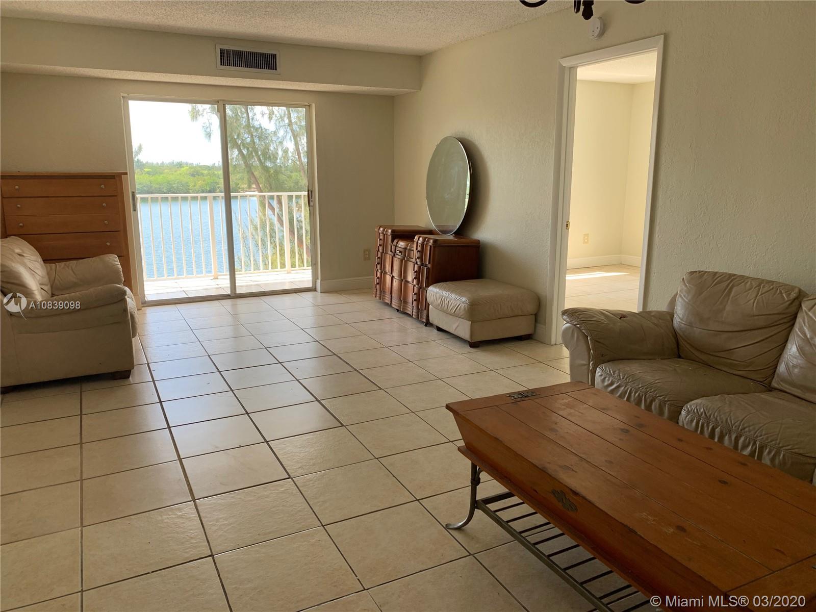 Cutler Bay, FL 33189,8240 SW 210th St #320