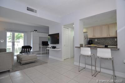 Key Biscayne, FL 33149,290 Sunrise Dr #2-D