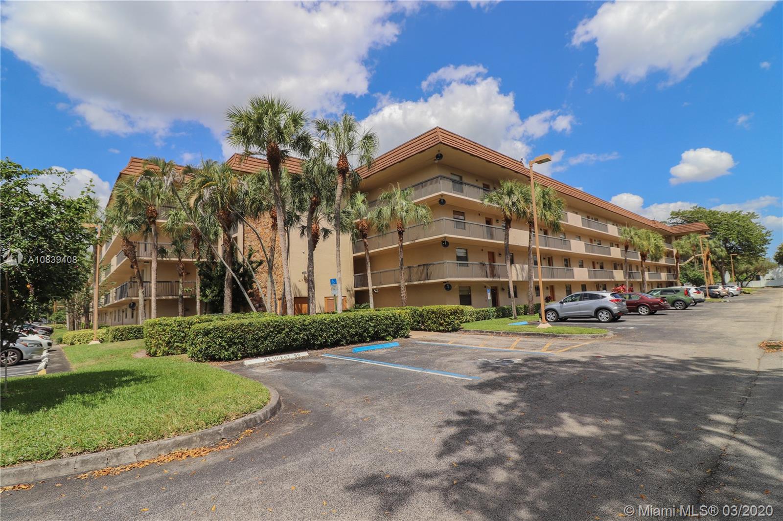 Tamarac, FL 33319,4970 E Sabal Palm Blvd #309