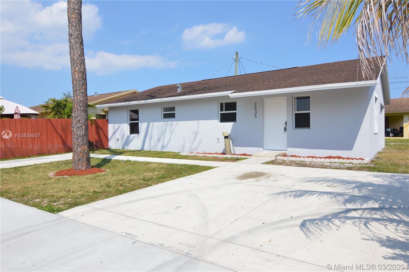 2535 SW 62nd Ave, Miramar, FL 33023