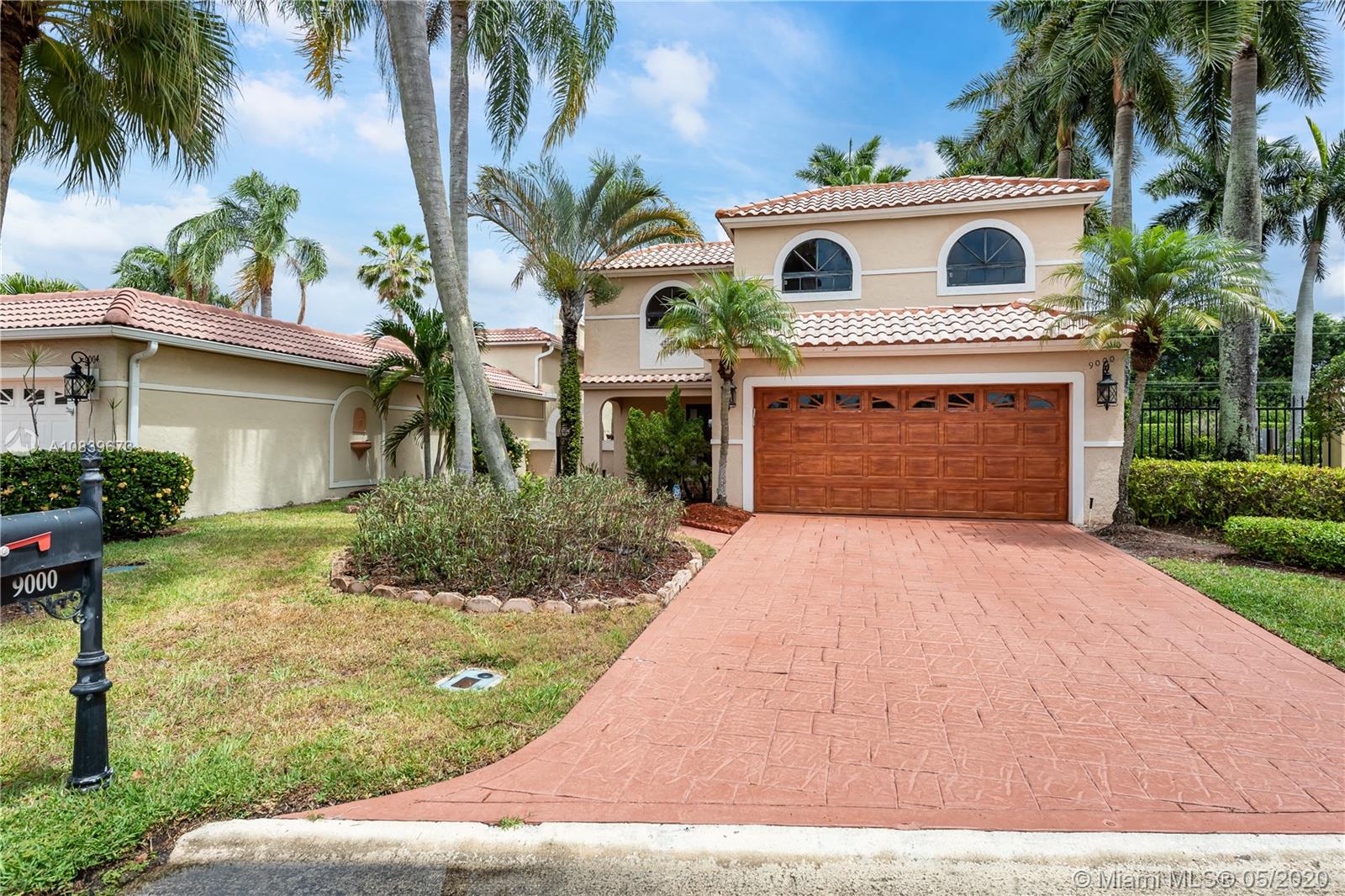 9000 Villa Portofino Cir, Boca Raton, FL 33496