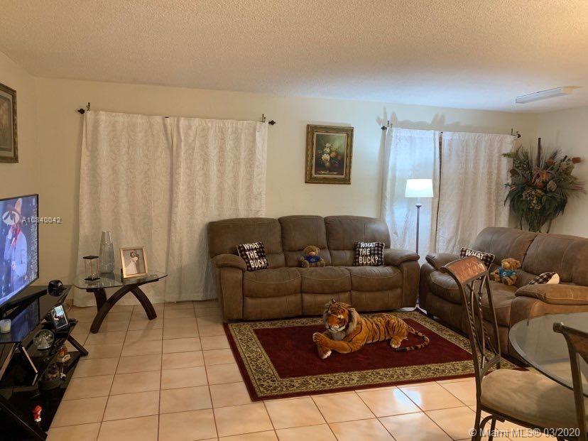 Hialeah, FL 33012,1300 W 53rd St #18