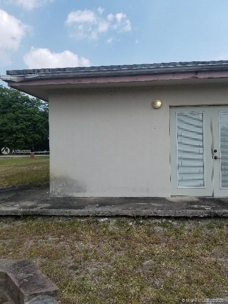 Davie, FL 33314,4775 SW 61st Ave