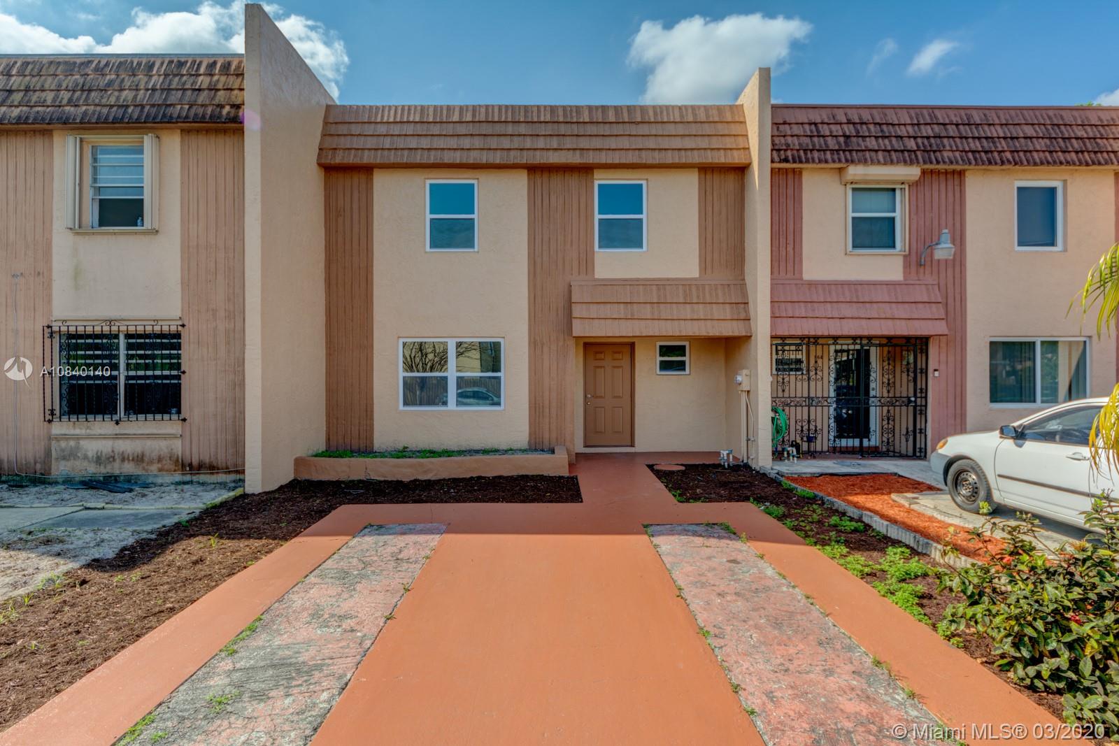 860 W 81st Pl #860, Hialeah, FL 33014