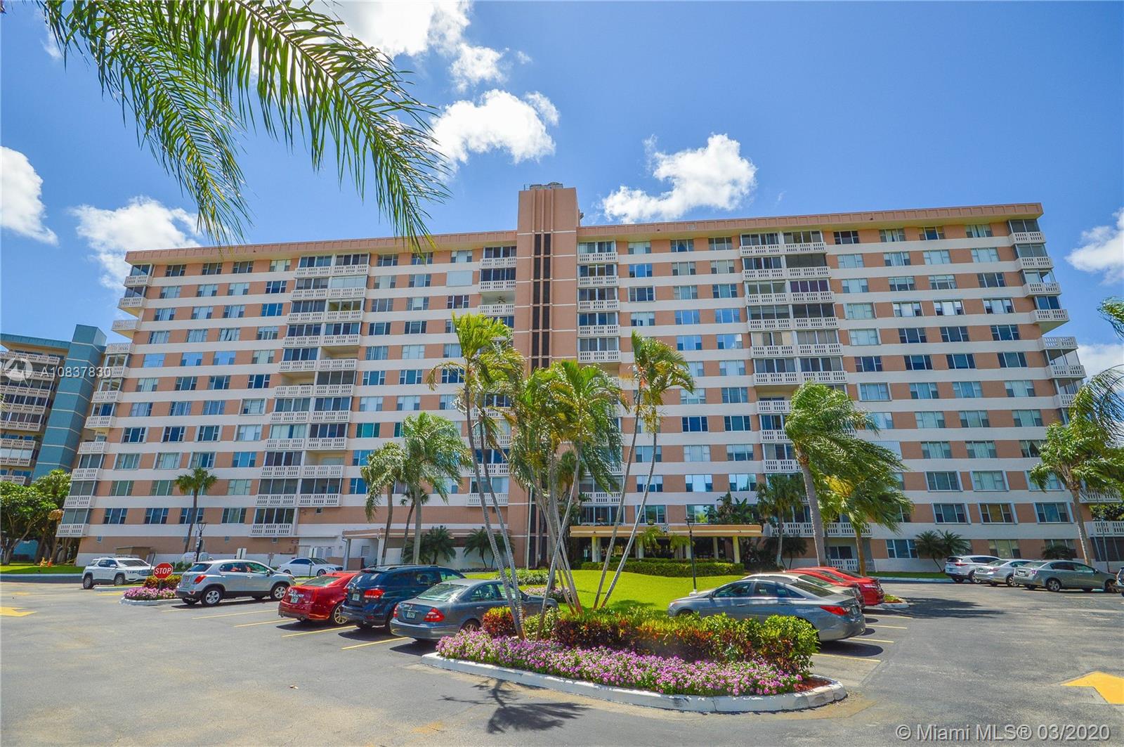 3850 Washington St #315, Hollywood, FL 33021