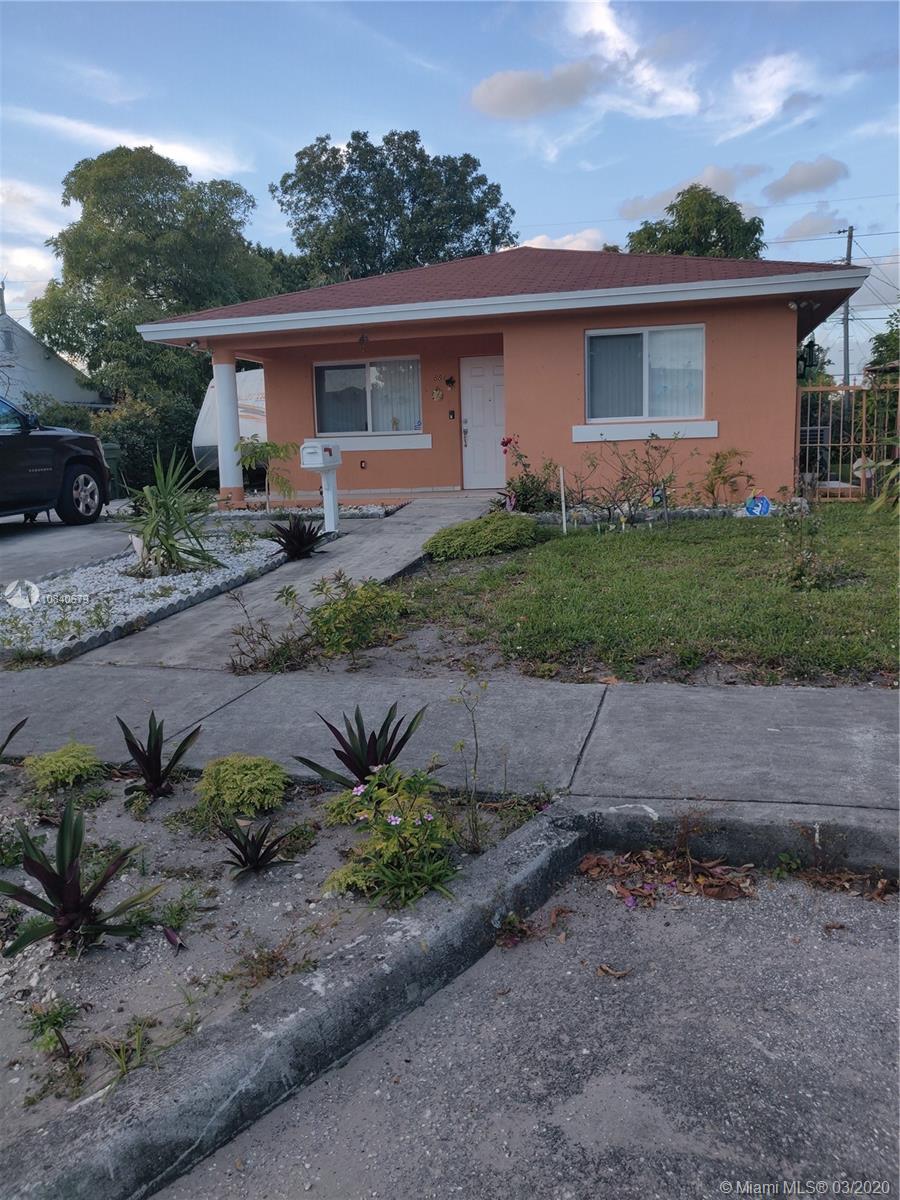 Hialeah, FL 33010,881 NE 4th Pl