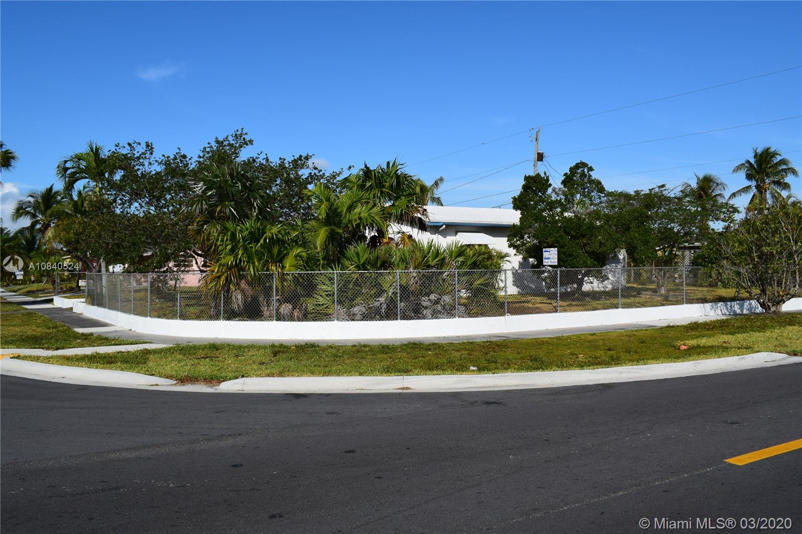 Cutler Bay, FL 33189,9761 Haitian Dr