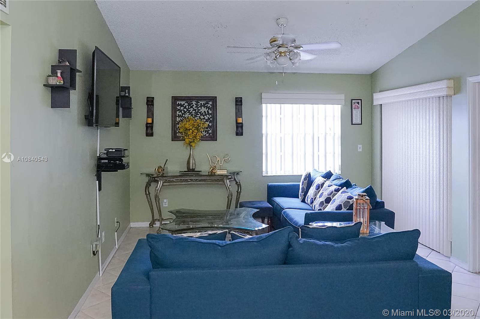 Miami, FL 33179,439 NE 210th Cir Ter #201-22
