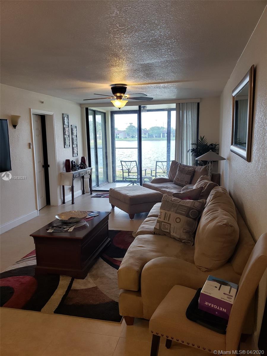 218 Lake Pointe Drive #101, Oakland Park, FL 33309