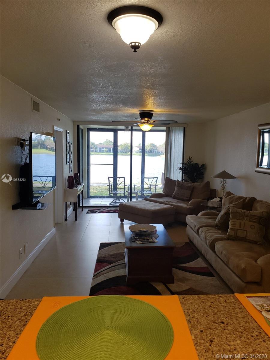 Oakland Park, FL 33309,218 Lake Pointe Drive #101