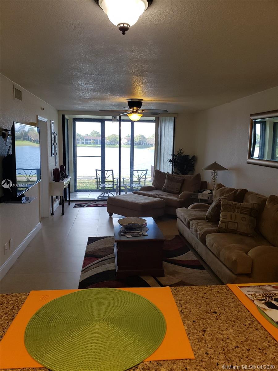 Oakland Park, FL 33309,218 Lake Pointe Drive #101