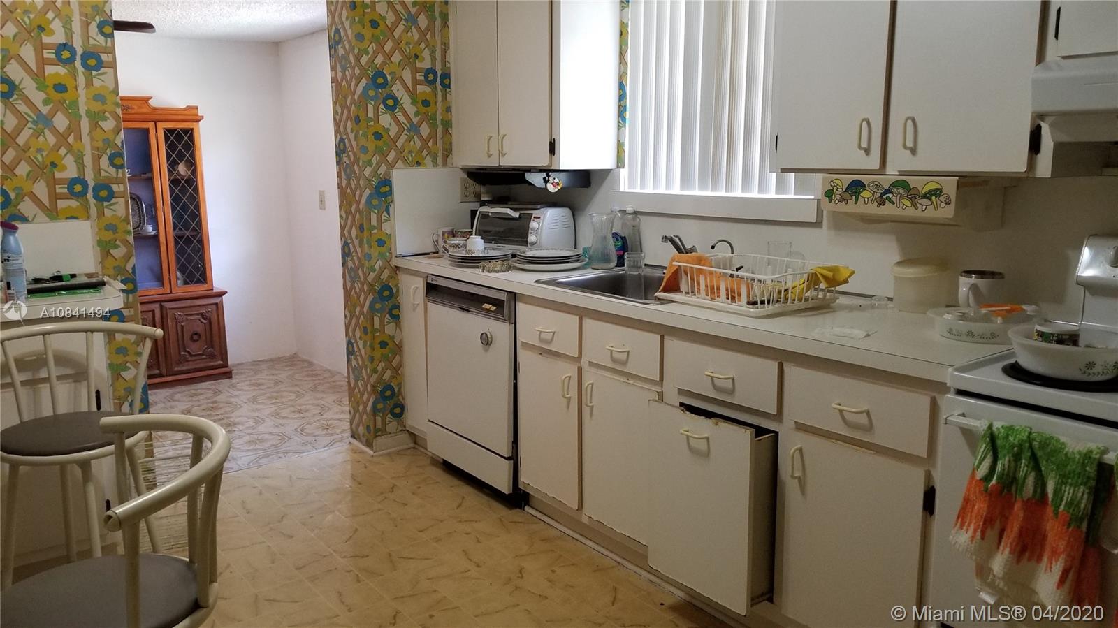 Hialeah, FL 33013,754 E 44th St